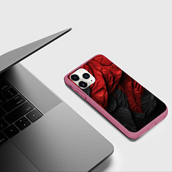 Чехол iPhone 11 Pro матовый Red black texture, цвет: 3D-малиновый — фото 2