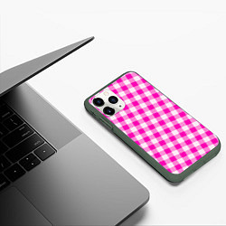 Чехол iPhone 11 Pro матовый Розовая клетка Барби, цвет: 3D-темно-зеленый — фото 2