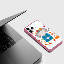 Чехол iPhone 11 Pro матовый Милый ежик в осенних листьях, цвет: 3D-малиновый — фото 2