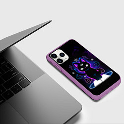 Чехол iPhone 11 Pro матовый Кот колдун, цвет: 3D-фиолетовый — фото 2