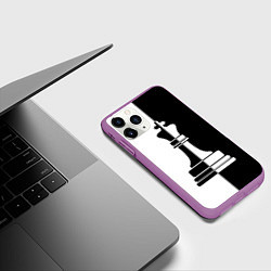 Чехол iPhone 11 Pro матовый Ферзь, цвет: 3D-фиолетовый — фото 2