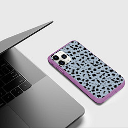 Чехол iPhone 11 Pro матовый Черный абстрактный гранж на сером, цвет: 3D-фиолетовый — фото 2