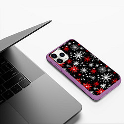 Чехол iPhone 11 Pro матовый Белые и красные снежинки на черном фоне - нейросет, цвет: 3D-фиолетовый — фото 2