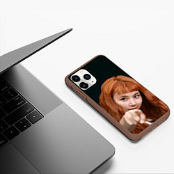 Чехол iPhone 11 Pro матовый Момо Твайс, цвет: 3D-коричневый — фото 2