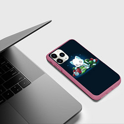 Чехол iPhone 11 Pro матовый Кот с пряжей, цвет: 3D-малиновый — фото 2