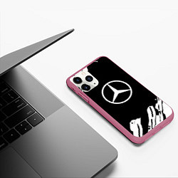 Чехол iPhone 11 Pro матовый Mercedes benz краски спорт, цвет: 3D-малиновый — фото 2