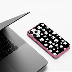 Чехол iPhone 11 Pro матовый Black clover pattern anime, цвет: 3D-малиновый — фото 2