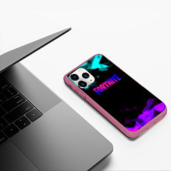 Чехол iPhone 11 Pro матовый Fortnite neon geometry, цвет: 3D-малиновый — фото 2