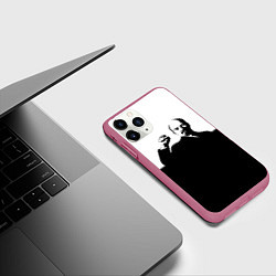Чехол iPhone 11 Pro матовый Силуэт Владимира Ильича Ленина, цвет: 3D-малиновый — фото 2
