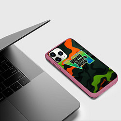 Чехол iPhone 11 Pro матовый Gta лого зелено-оранжевый камуфляж, цвет: 3D-малиновый — фото 2