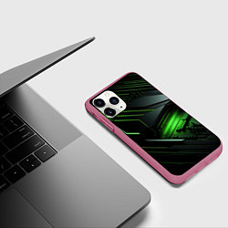 Чехол iPhone 11 Pro матовый Металл и зеленый яркий неоновый свет, цвет: 3D-малиновый — фото 2