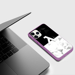 Чехол iPhone 11 Pro матовый Half life pattern geometry, цвет: 3D-фиолетовый — фото 2
