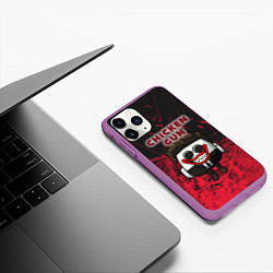 Чехол iPhone 11 Pro матовый Chicken gun clown, цвет: 3D-фиолетовый — фото 2