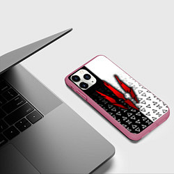 Чехол iPhone 11 Pro матовый Ведьмак - красные следы от когтей, цвет: 3D-малиновый — фото 2