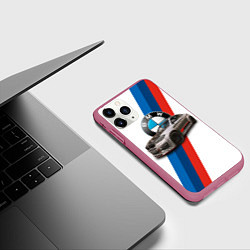 Чехол iPhone 11 Pro матовый Немецкий кроссовер BMW X6 M, цвет: 3D-малиновый — фото 2