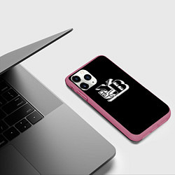 Чехол iPhone 11 Pro матовый Янг бойс фк клуб, цвет: 3D-малиновый — фото 2