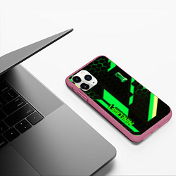 Чехол iPhone 11 Pro матовый Minecraft creeper game pattern, цвет: 3D-малиновый — фото 2