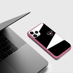 Чехол iPhone 11 Pro матовый Герб РФ геометрия текстура, цвет: 3D-малиновый — фото 2
