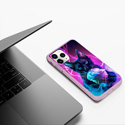 Чехол iPhone 11 Pro матовый Черный кот и мороженое - неоновый дым, цвет: 3D-розовый — фото 2