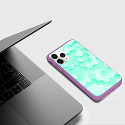 Чехол iPhone 11 Pro матовый Ярко бирюзовые соты, цвет: 3D-фиолетовый — фото 2