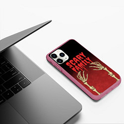 Чехол iPhone 11 Pro матовый Scary famyli, цвет: 3D-малиновый — фото 2