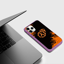 Чехол iPhone 11 Pro матовый Half life 3 краски оранжевые, цвет: 3D-фиолетовый — фото 2