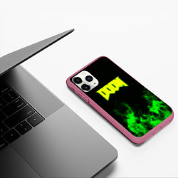 Чехол iPhone 11 Pro матовый Doom кислотное лого огонь, цвет: 3D-малиновый — фото 2