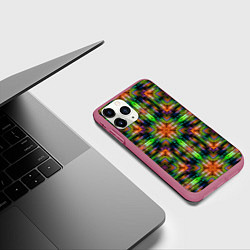 Чехол iPhone 11 Pro матовый Зелено оранжевый калейдоскопический узор, цвет: 3D-малиновый — фото 2