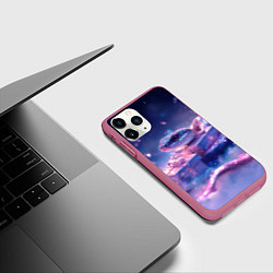 Чехол iPhone 11 Pro матовый Новогодняя магическая змея с подарками, цвет: 3D-малиновый — фото 2