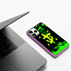 Чехол iPhone 11 Pro матовый Doom кислотное лого в огне, цвет: 3D-фиолетовый — фото 2