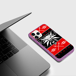 Чехол iPhone 11 Pro матовый Ведьмак новогодний ugly свитер, цвет: 3D-фиолетовый — фото 2