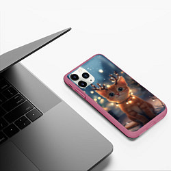 Чехол iPhone 11 Pro матовый Котенок с новогодними рожками, цвет: 3D-малиновый — фото 2