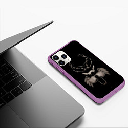 Чехол iPhone 11 Pro матовый Venom in the dark, цвет: 3D-фиолетовый — фото 2