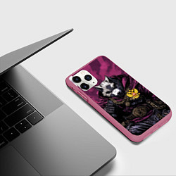 Чехол iPhone 11 Pro матовый Волк с золотым гербом РФ, цвет: 3D-малиновый — фото 2