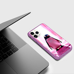 Чехол iPhone 11 Pro матовый Пингвин в розовом, цвет: 3D-фиолетовый — фото 2