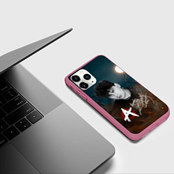 Чехол iPhone 11 Pro матовый Юрий Хой на фоне луны, цвет: 3D-малиновый — фото 2