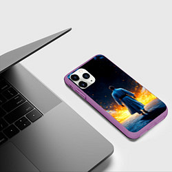 Чехол iPhone 11 Pro матовый Айкидоист в огне и синий дым, цвет: 3D-фиолетовый — фото 2