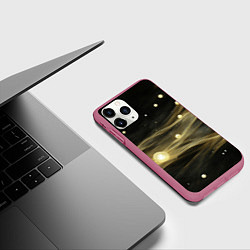 Чехол iPhone 11 Pro матовый Золотистый свет на черной текстуре, цвет: 3D-малиновый — фото 2