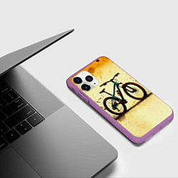 Чехол iPhone 11 Pro матовый Горный велосипед на бежевом, цвет: 3D-фиолетовый — фото 2
