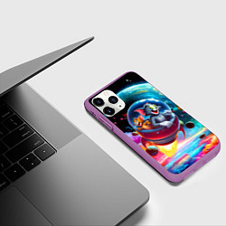 Чехол iPhone 11 Pro матовый Том и Джерри летят в ракете - нейроарт, цвет: 3D-фиолетовый — фото 2