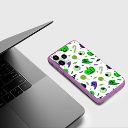 Чехол iPhone 11 Pro матовый Halloween light green pumpkin ghost pattern, цвет: 3D-фиолетовый — фото 2
