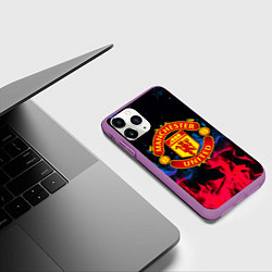 Чехол iPhone 11 Pro матовый Манчестер Юнайтед неоновый огонь, цвет: 3D-фиолетовый — фото 2
