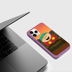 Чехол iPhone 11 Pro матовый Эрик Картман смеется держа живот, цвет: 3D-фиолетовый — фото 2