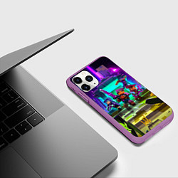 Чехол iPhone 11 Pro матовый Майнкрафт - воины вышли из портала, цвет: 3D-фиолетовый — фото 2