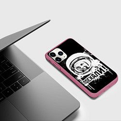 Чехол iPhone 11 Pro матовый Поехали!, цвет: 3D-малиновый — фото 2