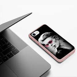 Чехол iPhone 7/8 матовый Дэвид Боуи, цвет: 3D-светло-розовый — фото 2