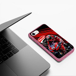 Чехол iPhone 7/8 матовый Andrea Dovizioso, цвет: 3D-малиновый — фото 2