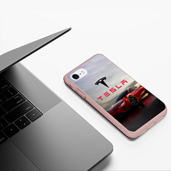 Чехол iPhone 7/8 матовый Tesla Roadster, цвет: 3D-светло-розовый — фото 2