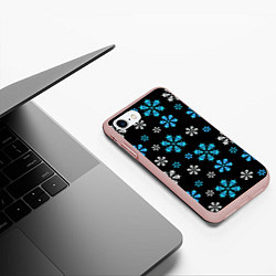Чехол iPhone 7/8 матовый Снежинки Черепа черный, цвет: 3D-светло-розовый — фото 2