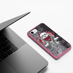 Чехол iPhone 7/8 матовый Под маской человека, цвет: 3D-малиновый — фото 2